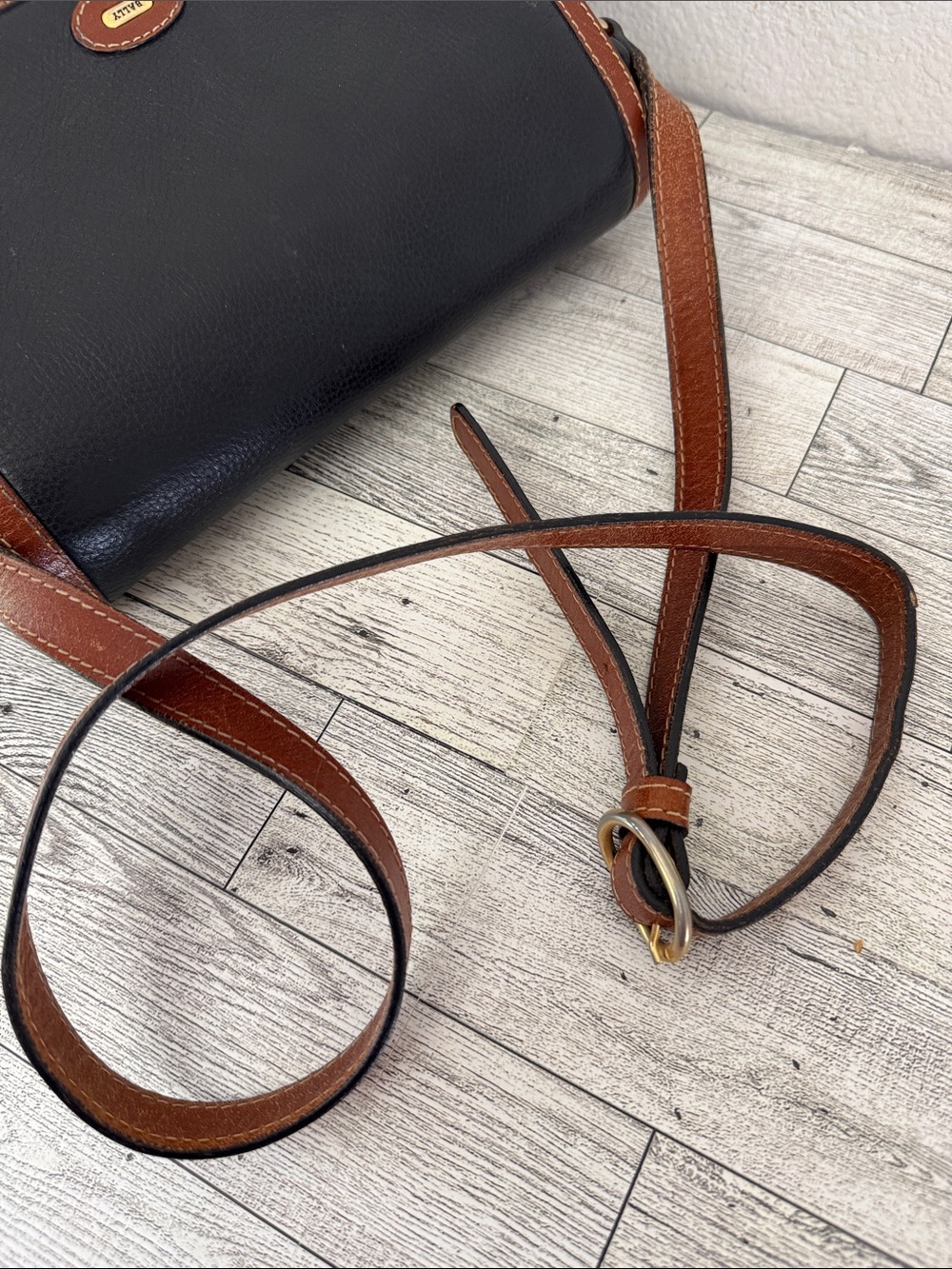 Vintage Bally Black Leather Crossbody with Brown Trim - Picture 10 of 15